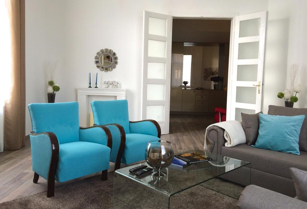 Hello Downtown Apartment - Eiffel Budapest Phòng bức ảnh