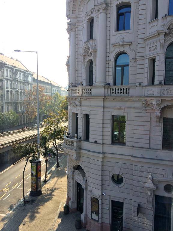 Hello Downtown Apartment - Eiffel Budapest Phòng bức ảnh
