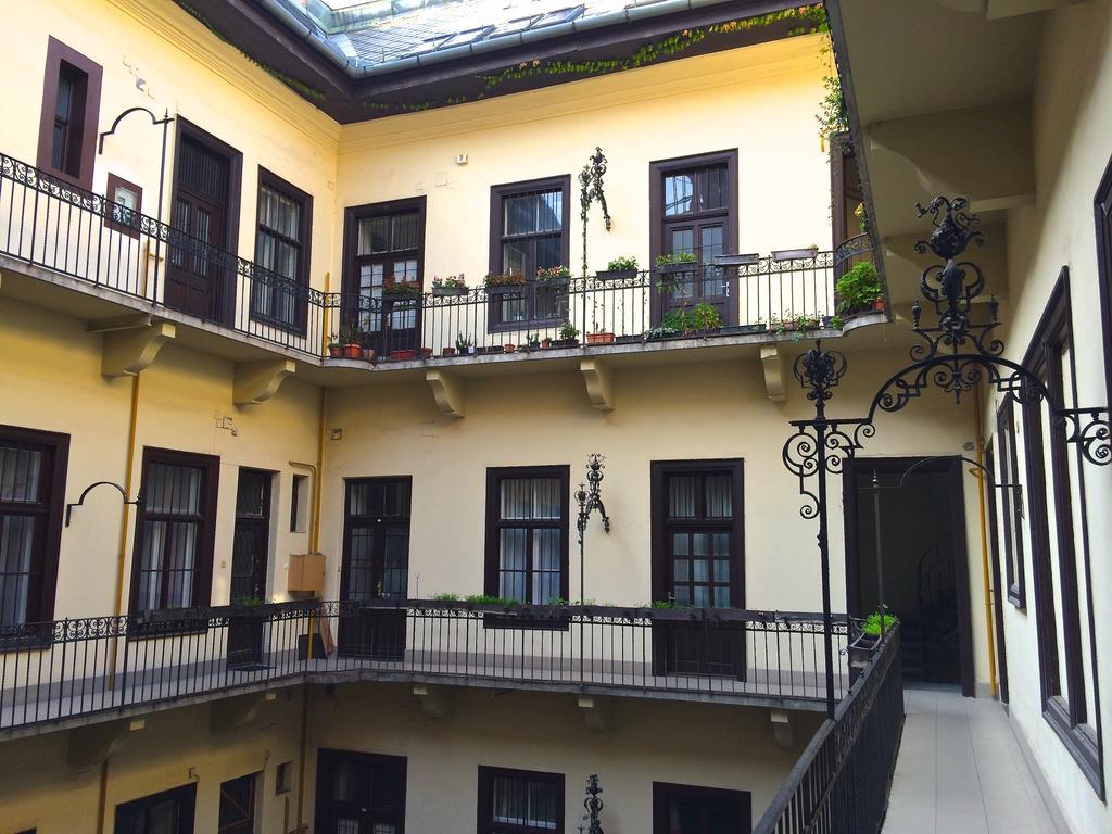 Hello Downtown Apartment - Eiffel Budapest Phòng bức ảnh